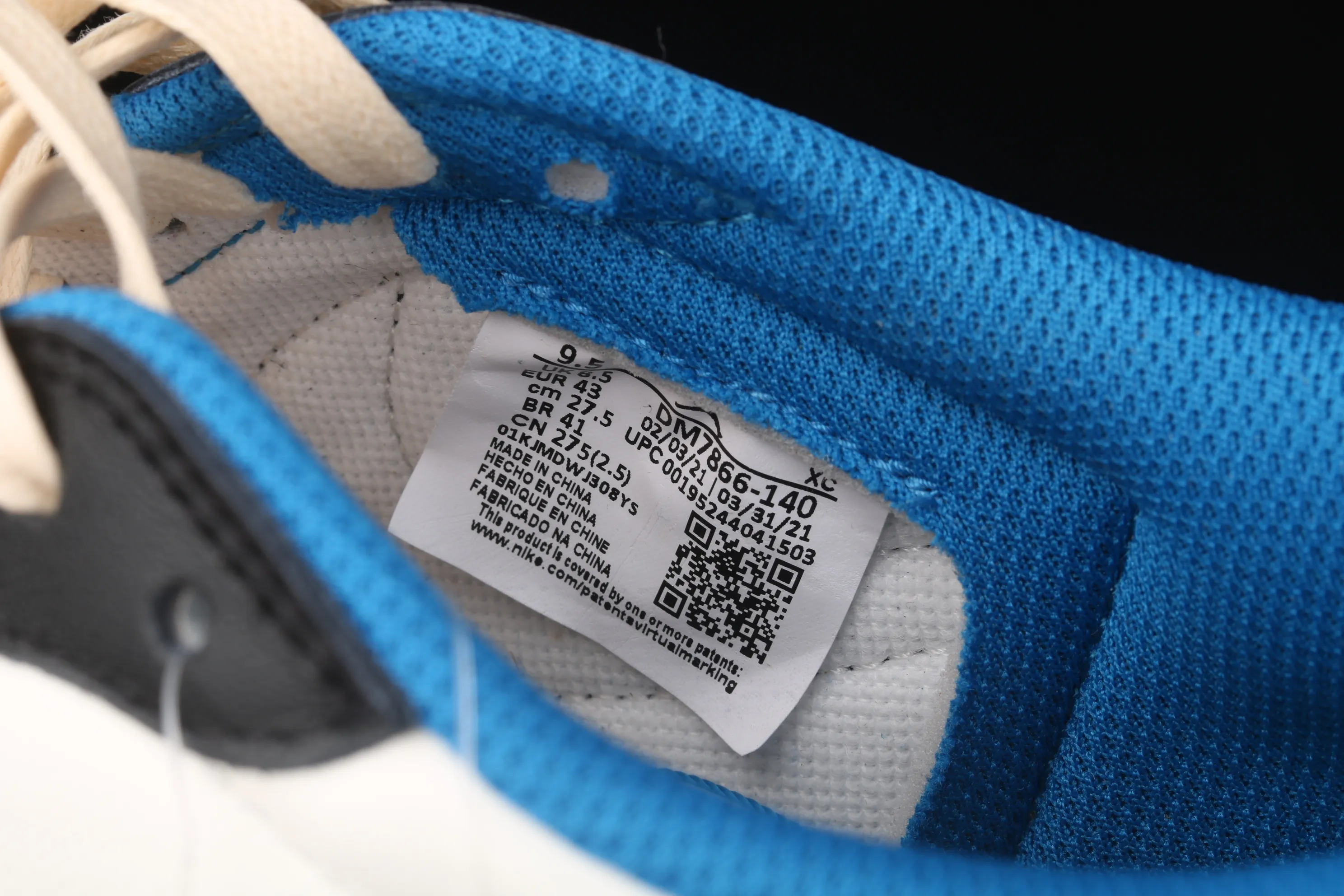 All Categories Air Jordan Jordan Series Basketball Shoes Air Jordan 1 Low Pure Original Version Travis Scott x Air Jordan 1 High OG AJ1 Lightning Undercut Low DM7866-140